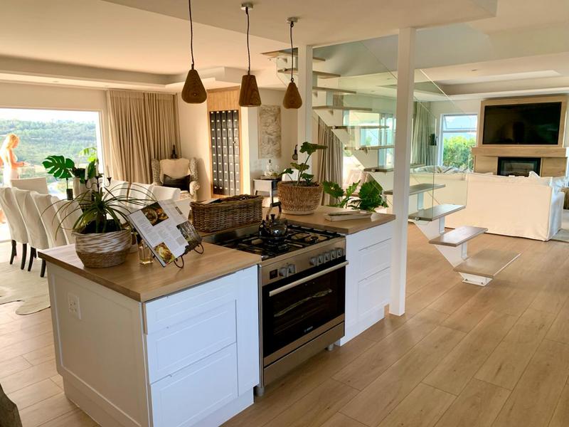 To Let 4 Bedroom Property for Rent in Brackenridge Western Cape